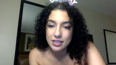 Snapshot of jasminexmarie chatting on 01/04/25, 08:49 Jasmine Marie online show from 01/04/25, 08:49