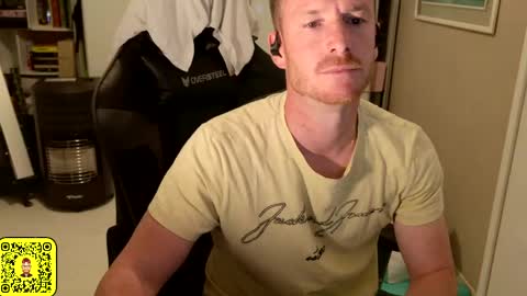 Snapshot of jason28 chatting on 04/05/26, 08:06 Jason online show from 04/05/26, 08:06