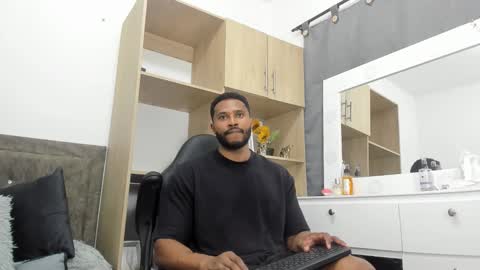 Jason online show from 10/24/25, 08:05