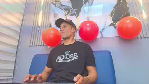 Snapshot of jason_tomas chatting on 02/14/26, 07:32 Jason online show from 02/14/26, 07:32