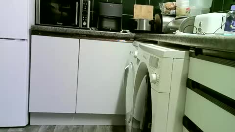 Snapshot of jasonmason2003 chatting on 12/23/24, 12:46 jasonmason2003 online show from 12/23/24, 12:46