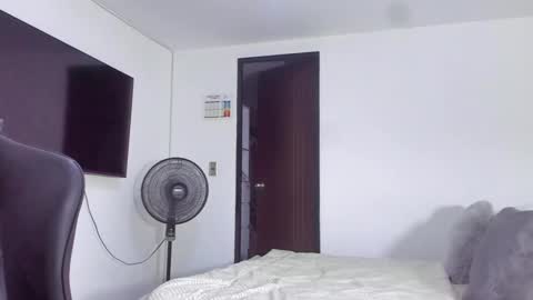 JBrooksXx online show from 02/15/25, 09:59