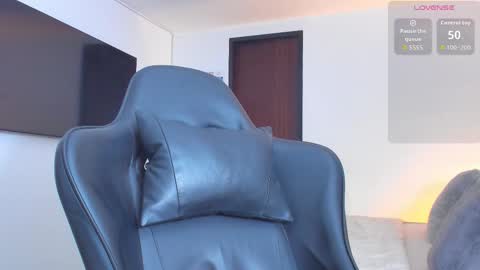 JBrooksXx online show from 12/01/25, 09:53