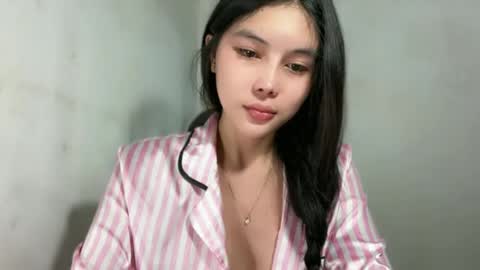 Snapshot of jassie_baee chatting on 07/19/26, 03:49 jassie_baee online show from 07/19/26, 03:49