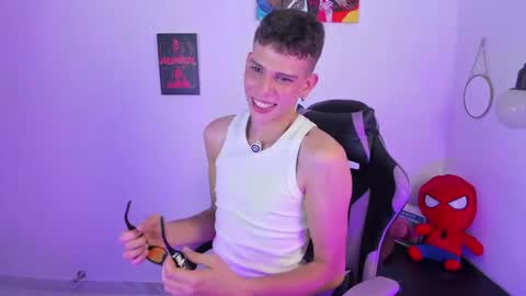 Snapshot of jasson___ chatting on 05/19/26, 07:31 jasson___ online show from 05/19/26, 07:31