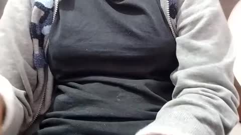 jasspreettt online show from 03/04/25, 07:41