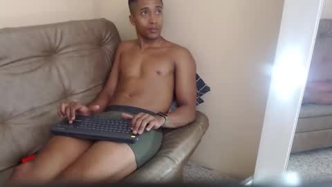 Javier online show from 02/19/25, 02:12