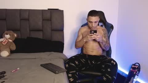 Javier online show from 02/08/25, 06:33