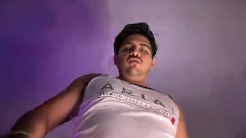 Snapshot of javiermichi chatting on 09/28/25, 06:41 javiermichi online show from 09/28/25, 06:41