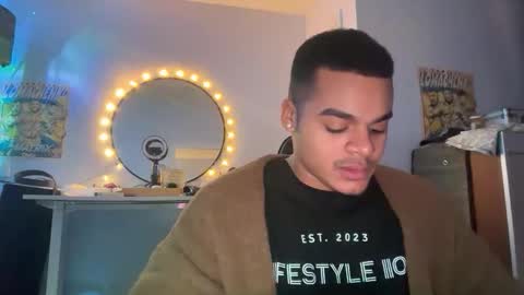 javiSdick online show from 11/12/25, 12:33