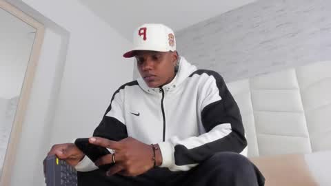 jax black online show from 12/15/25, 07:29