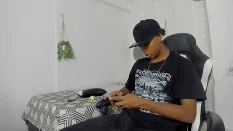 Snapshot of jax_maliq chatting on 11/07/25, 03:50 jax_maliq online show from 11/07/25, 03:50