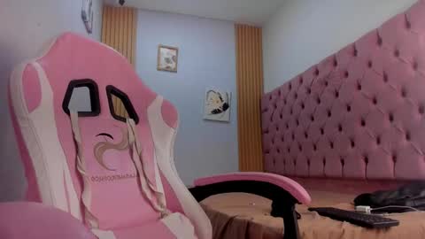 Snapshot of jax_maliq chatting on 11/12/25, 02:45 jax_maliq online show from 11/12/25, 02:45