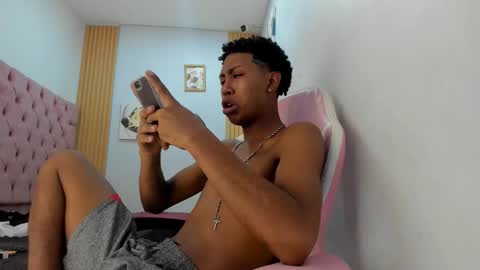 Snapshot of jax_maliq chatting on 11/26/25, 04:35 jax_maliq online show from 11/26/25, 04:35