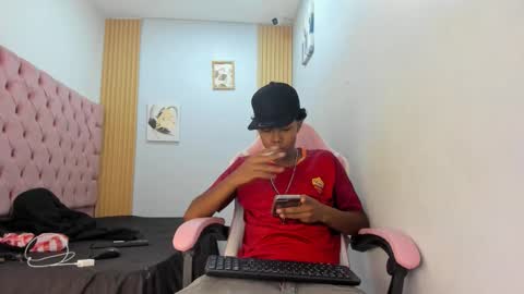 Snapshot of jax_maliq chatting on 11/28/25, 04:15 jax_maliq online show from 11/28/25, 04:15