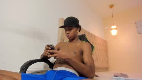 Snapshot of jax_maliq chatting on 11/29/25, 04:48 jax_maliq online show from 11/29/25, 04:48