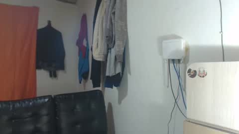 jaxivh16 online show from 10/16/25, 04:02