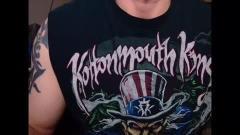 jaxjohnson12 online show from 11/18/25, 05:17