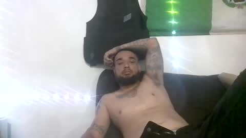 jay594025 online show from 10/07/25, 09:28