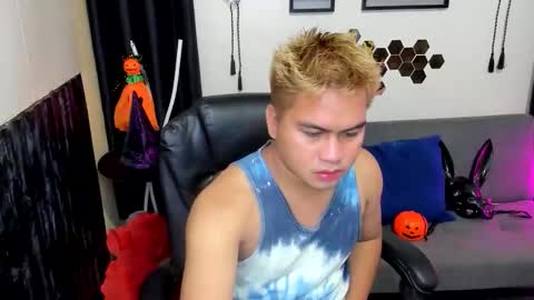 Snapshot of jay_hotcummer chatting on 10/09/25, 11:08 JL online show from 10/09/25, 11:08