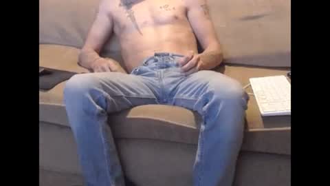 Snapshot of jay_short7863 chatting on 02/14/25, 10:58 O F jay short786 online show from 02/14/25, 10:58
