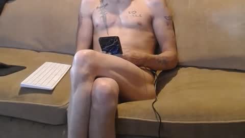 Snapshot of jay_short7863 chatting on 02/15/25, 06:33 O F jay short786 online show from 02/15/25, 06:33