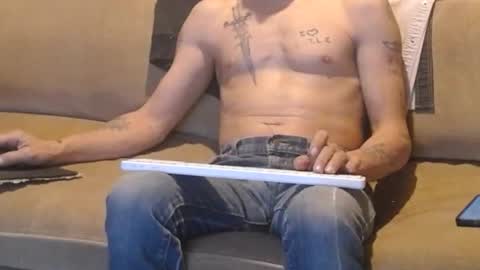 Snapshot of jay_short7863 chatting on 02/21/25, 03:23 O F jay short786 online show from 02/21/25, 03:23