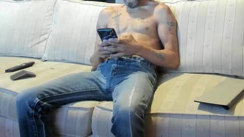 Snapshot of jay_short7863 chatting on 09/15/25, 03:01 O F jay short786 online show from 09/15/25, 03:01