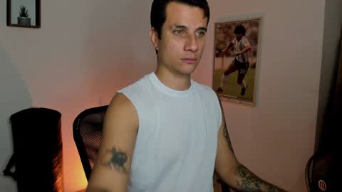 Jay Alvarrez online show from 02/05/25, 06:26