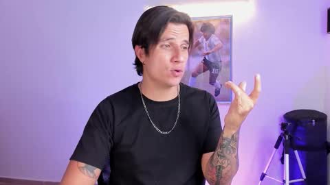 Jay Alvarrez online show from 09/21/25, 07:37