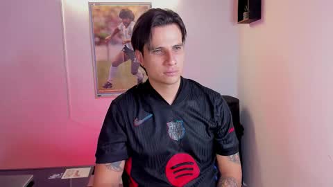 Jay Alvarrez online show from 10/01/25, 07:09