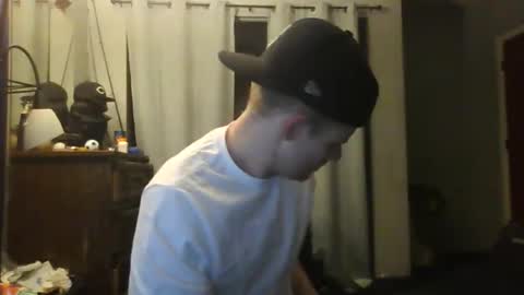 Snapshot of jaybrik92 chatting on 11/23/25, 07:19 Jlio Delgauto online show from 11/23/25, 07:19