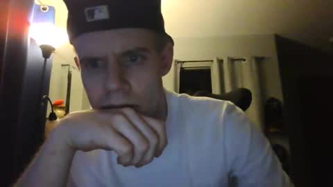 Snapshot of jaybrik92 chatting on 05/11/26, 02:17 Jlio Delgauto online show from 05/11/26, 02:17