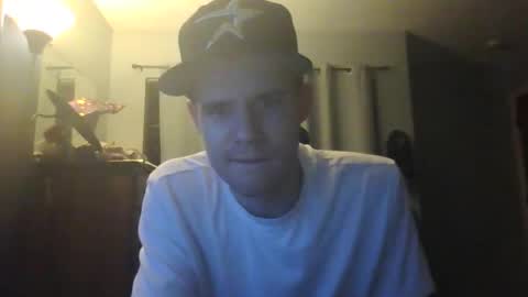 Snapshot of jaybrik92 chatting on 05/20/26, 02:18 Jlio Delgauto online show from 05/20/26, 02:18