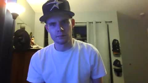 Snapshot of jaybrik92 chatting on 05/24/26, 04:17 Jlio Delgauto online show from 05/24/26, 04:17