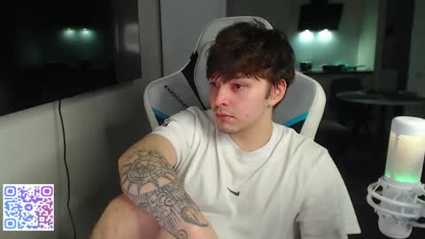 Jayce online show from 04/21/26, 04:12