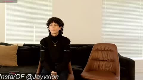Snapshot of jaycex_69 chatting on 07/21/26, 01:57 THE HOUSE online show from 07/21/26, 01:57