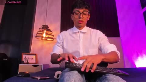 jaycobblack1 online show from 11/08/25, 12:27