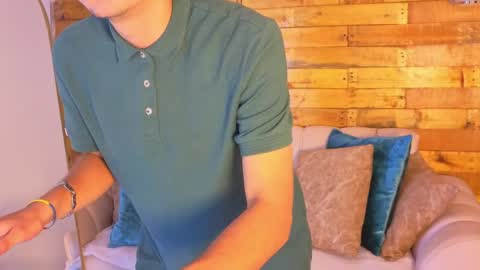 JONATHAN online show from 04/24/26, 03:03