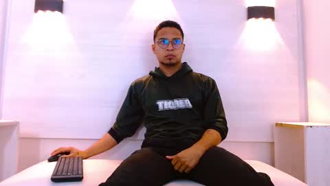 Jayden Morris online show from 11/12/25, 11:10