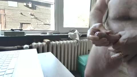 Snapshot of jaydub33 chatting on 10/17/25, 08:39 jaydub33 online show from 10/17/25, 08:39