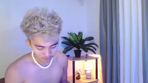 jaysee_hugecox online show from 04/23/26, 09:08