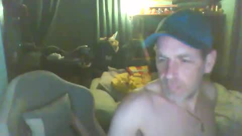 Snapshot of jaystan71 chatting on 11/07/25, 04:12 Just J online show from 11/07/25, 04:12