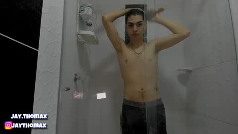 Snapshot of jaythomax chatting on 12/02/24, 06:43 jaythomax online show from 12/02/24, 06:43