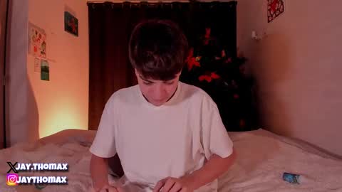 Snapshot of jaythomax chatting on 12/12/24, 02:26 jaythomax online show from 12/12/24, 02:26