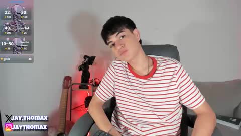 Snapshot of jaythomax chatting on 02/07/25, 12:53 jaythomax online show from 02/07/25, 12:53