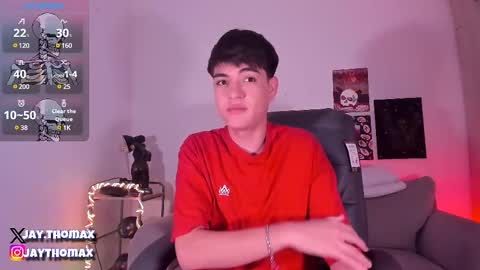 Snapshot of jaythomax chatting on 02/19/25, 01:29 jaythomax online show from 02/19/25, 01:29