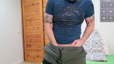 Snapshot of jayxcee_official chatting on 12/08/24, 02:09 jayxcee OFFICIAL online show from 12/08/24, 02:09