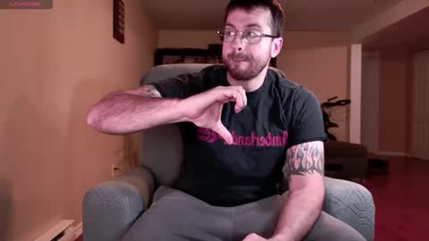 Snapshot of jayxcee_official chatting on 12/22/25, 01:35 jayxcee OFFICIAL online show from 12/22/25, 01:35