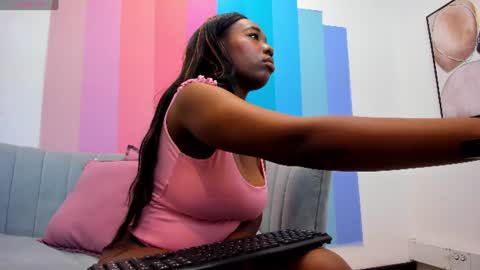 Snapshot of jazara_koral chatting on 06/19/26, 01:15 jazara_koral online show from 06/19/26, 01:15